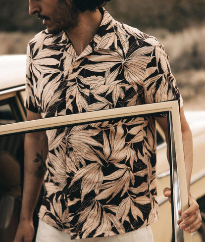 Our model standing in The Short Sleeve Hawthorne in Dried Palm