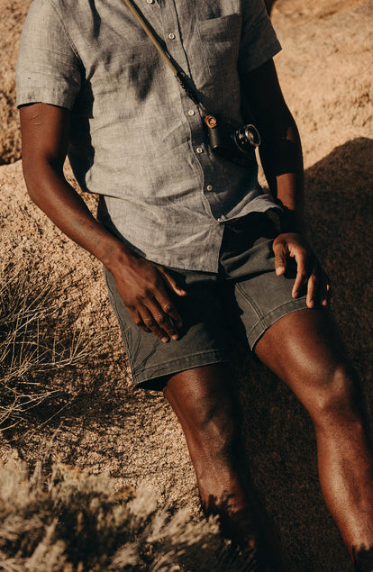 fit model posing in The Camp Short in Coal Chipped Canvas