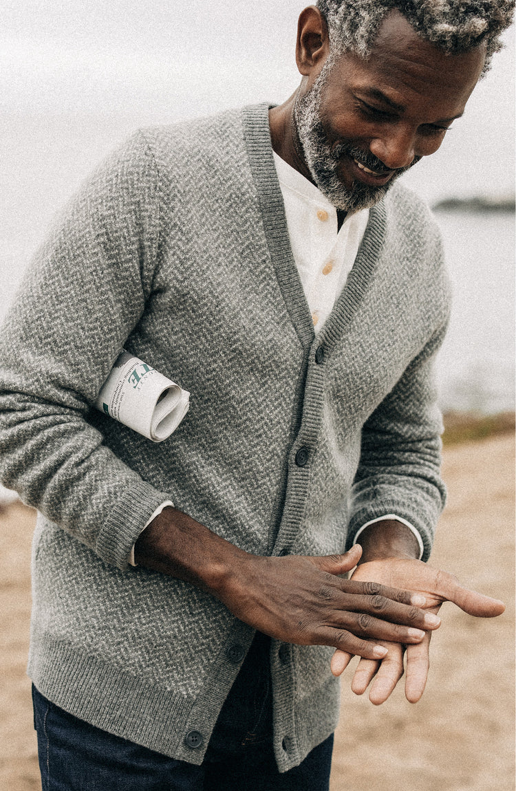 fit model in The Eddy Cardigan in Ash Herringbone Merino