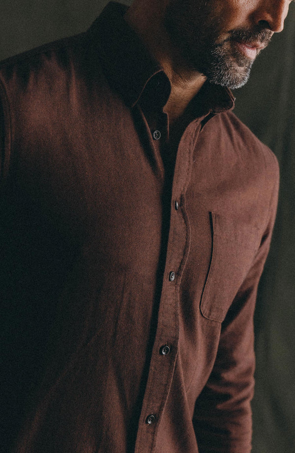 fit model showing off The Jack in Ginger Herringbone