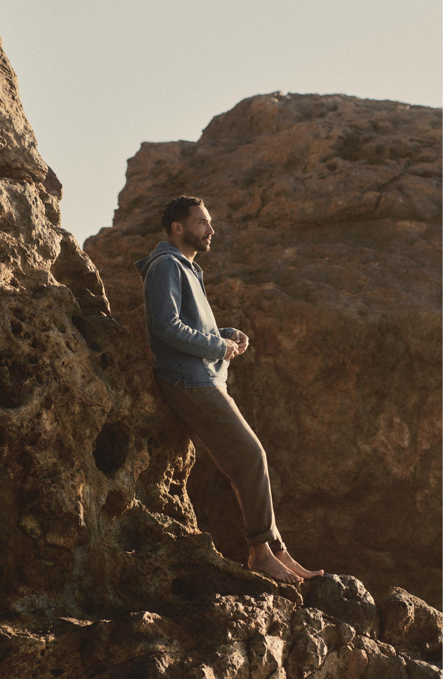 The Roamer Pant in Smoked Olive Broken Twill | Taylor Stitch