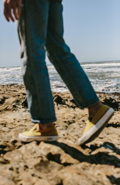 our fit model wearing our seavees sneaker—split shot
