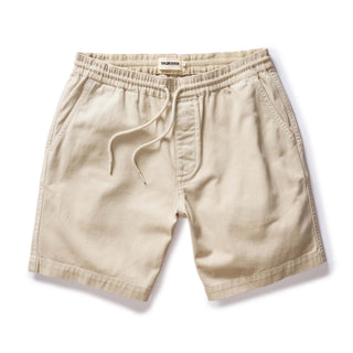 The Apres Short in Organic Aged Stone Foundation Twill