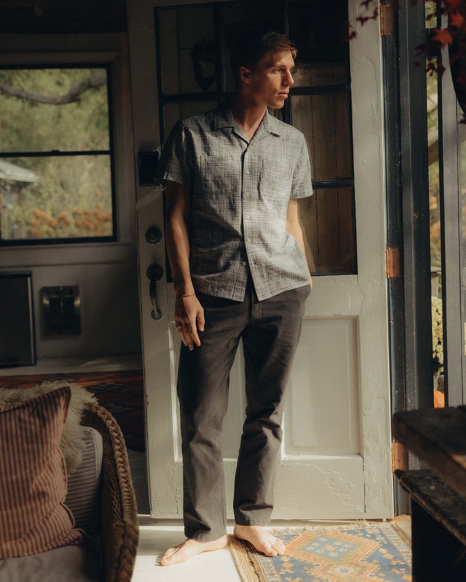 fit model showing off The Conrad Shirt in Cloud Cover Dobby, Wovens by Taylor Stitch
