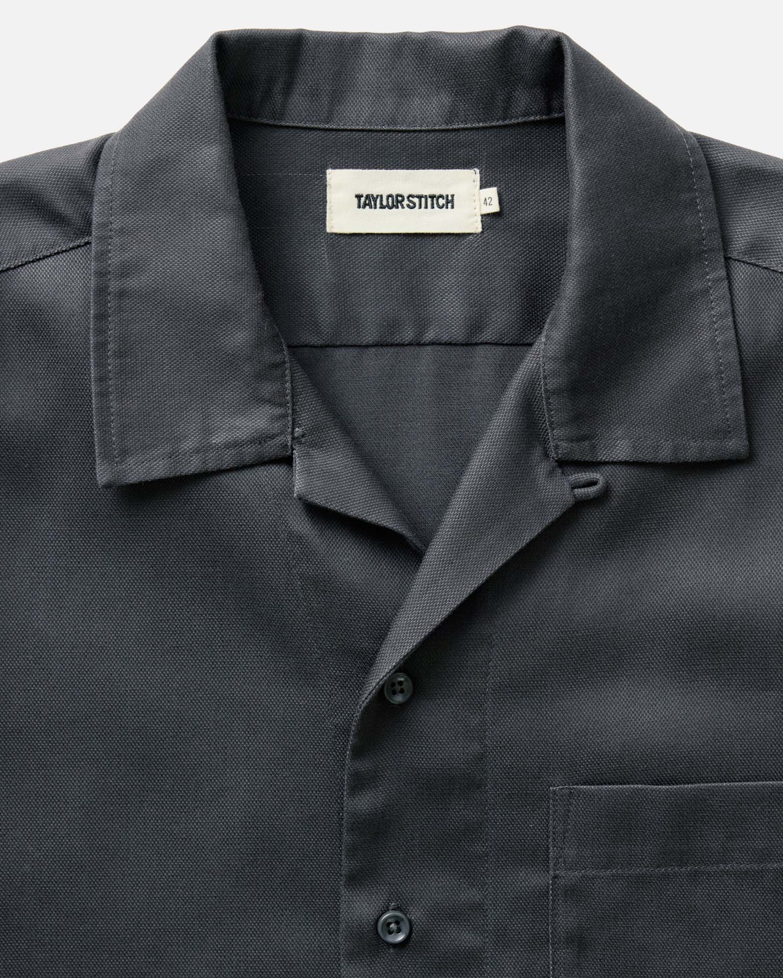 material shot of the collar on The Hawthorne Shirt in Asphalt, Wovens by Taylor Stitch
