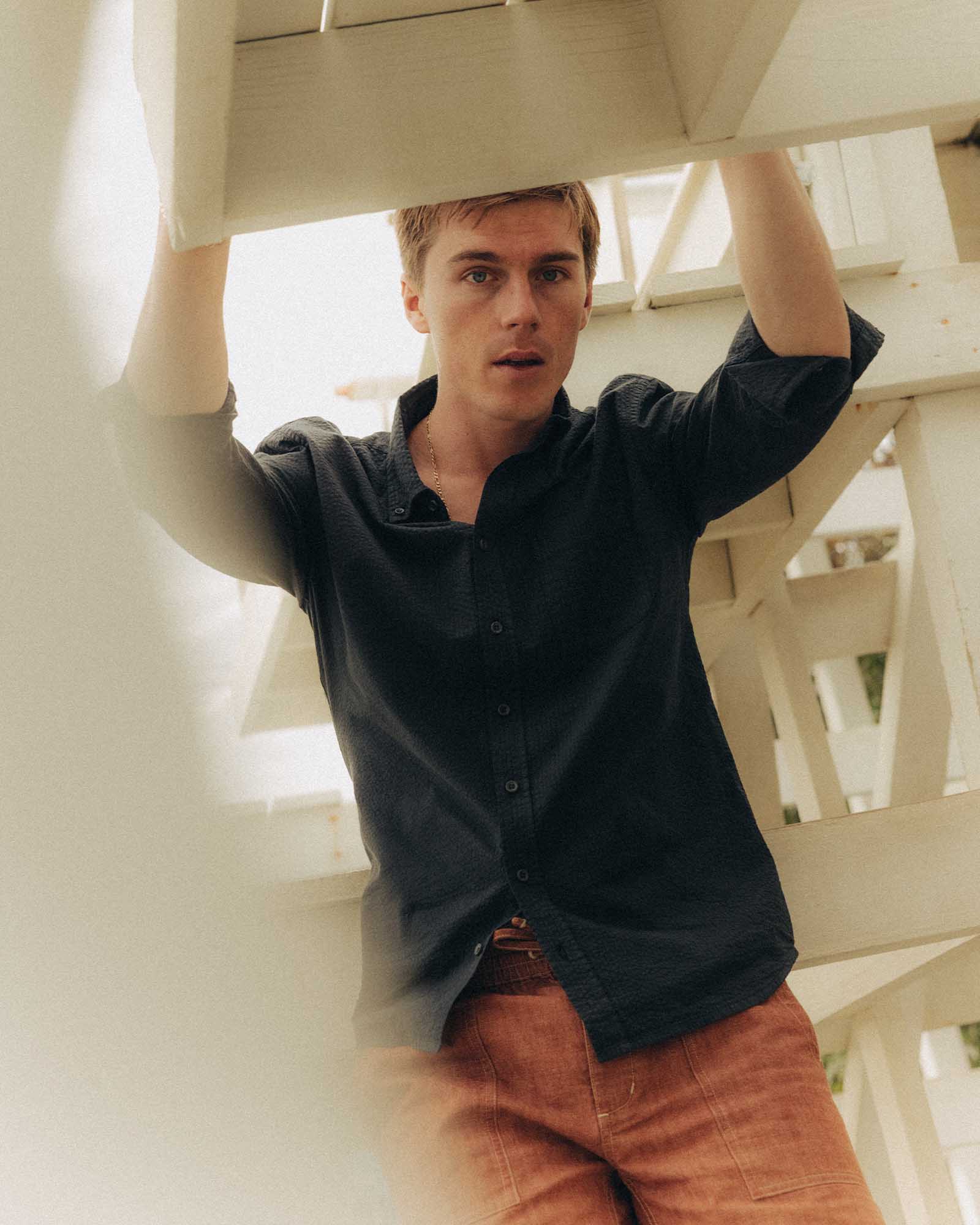 fit model in The Jack in Dark Navy Seersucker, Wovens by Taylor Stitch