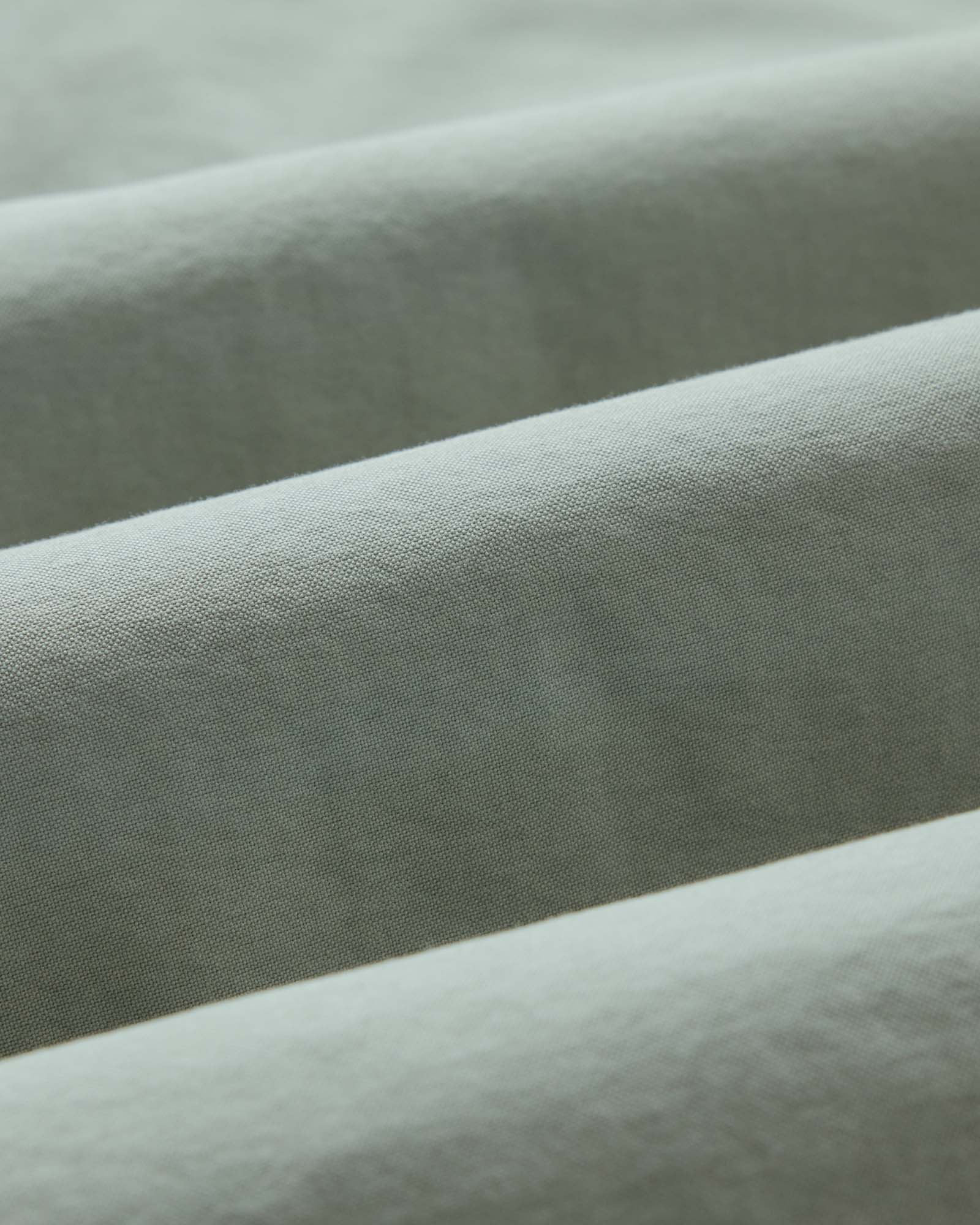 material shot of the fabric on The Jack in Surf Green Oxford, Wovens by Taylor Stitch