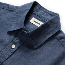 material shot of the collar on The Short Sleeve California in Navy Hemp