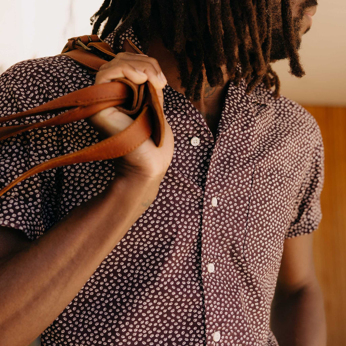 The Short Sleeve Hawthorne in Port Shell | Taylor Stitch