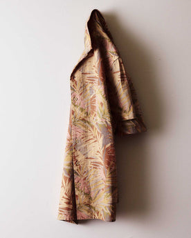 editorial image of The Hawthorne Shirt in Tea Desert Palm on the wall, Wovens by Taylor Stitch