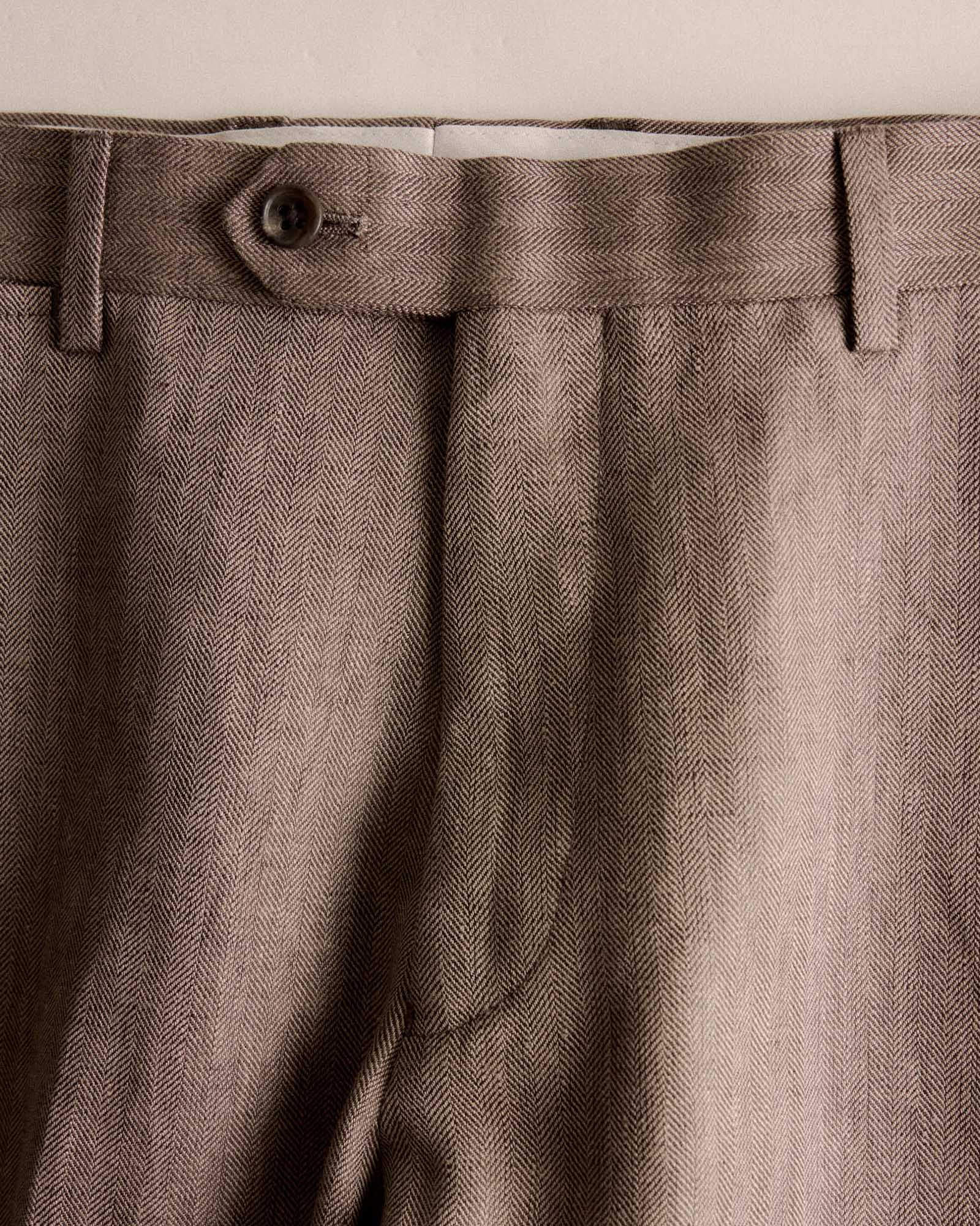 material shot of the waistband on The Stevens Trouser in Coffee Linen Herringbone, Bottoms by Taylor Stitch