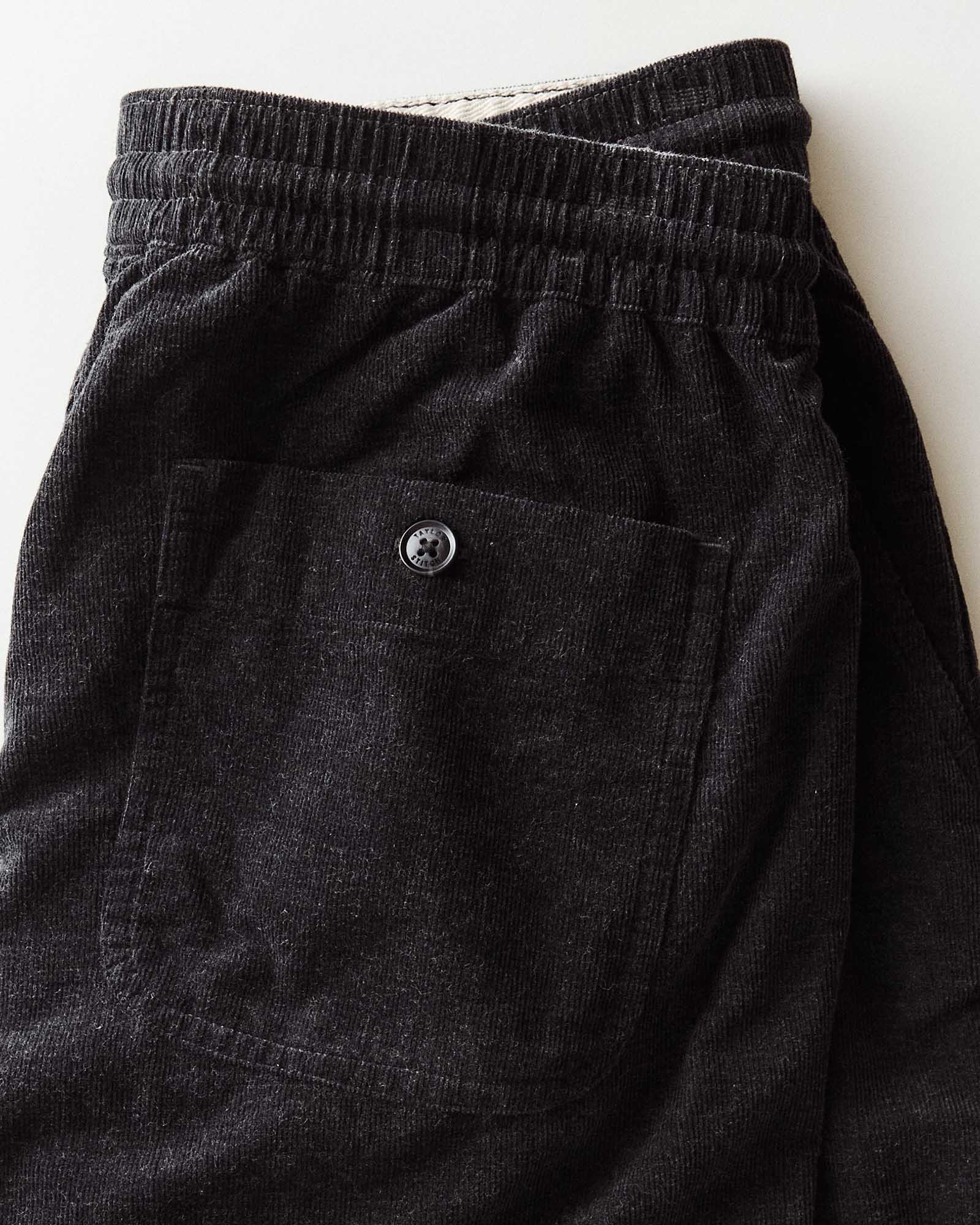 editorial image of the pockets on The Apres Short in Heather Coal Pincord, Bottoms by Taylor Stitch