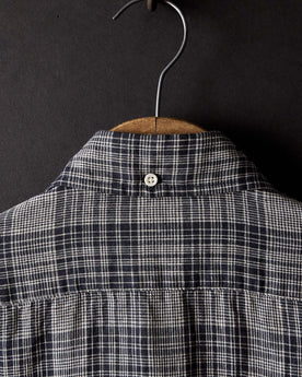 material shot of the back collar on The Jack in Navy Plaid Linen, Wovens by Taylor Stitch