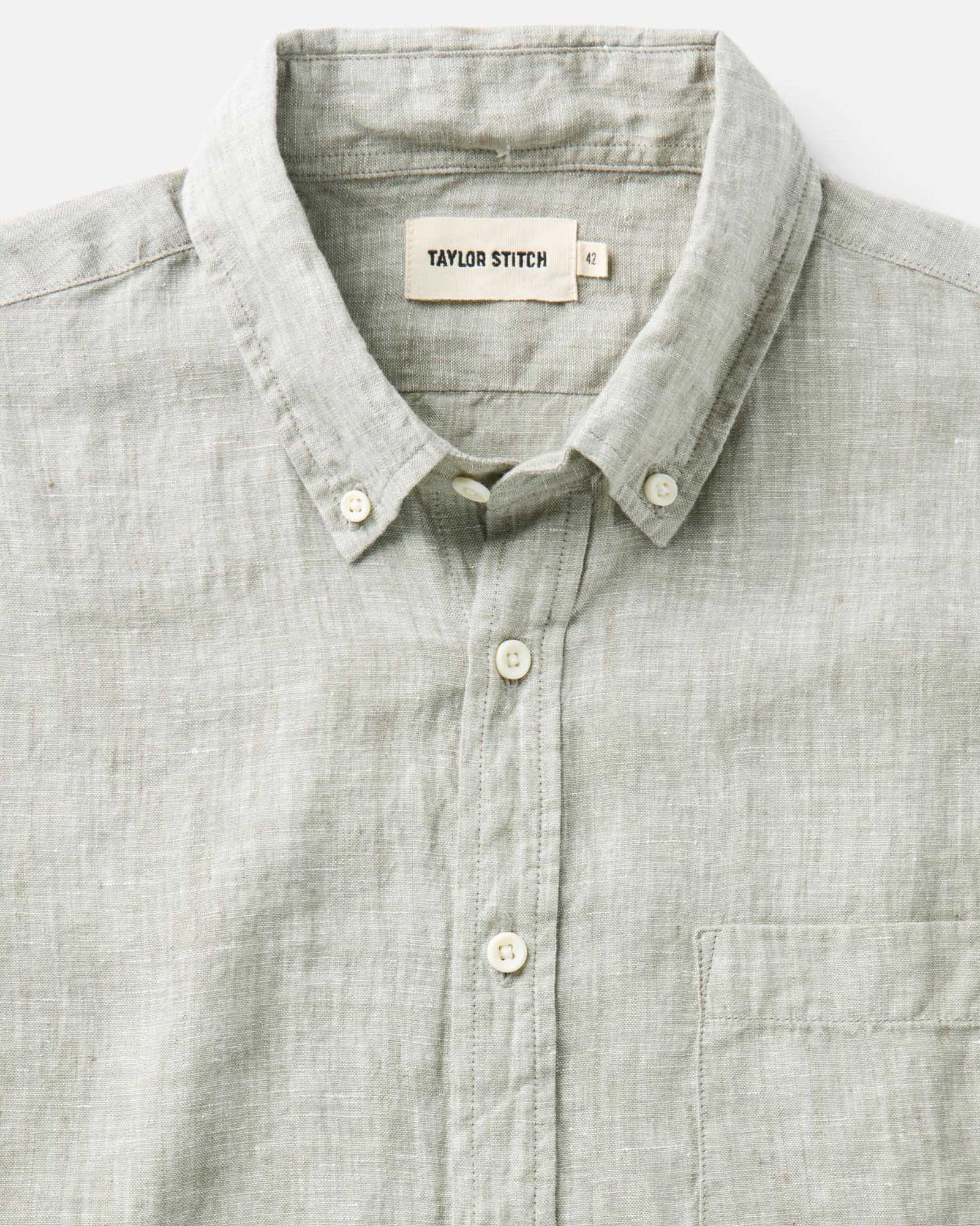 material shot of the collar on The Short Sleeve Jack in Sage Linen, Wovens by Taylor Stitch