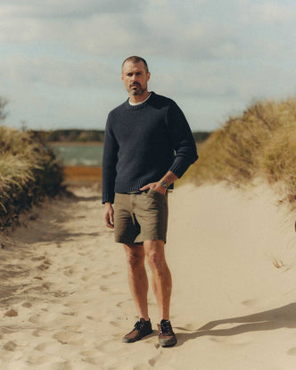 fit model posing in The Boulder Short in Mushroom Ripstop