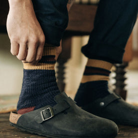 fit model wearing The Camp Sock in Dark Navy Marl