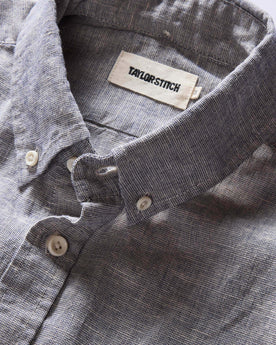 material shot of the collar on The Jack in Blue Sky Slub Cotton Linen, Wovens by Taylor Stitch