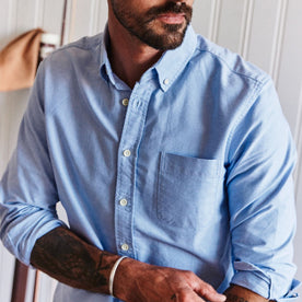 fit model adjusting sleeves on The Jack in Blue Everyday Oxford
