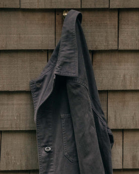 fit model walking in The Ojai Jacket in Organic Charcoal Foundation Twill, Outerwear by Taylor Stitch