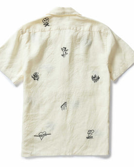 flatlay of the back of The Short Sleeve Davis Shirt in Embroidered Natural, Wovens by Taylor Stitch
