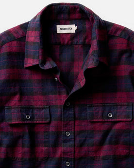 material shot of the collar on The Yosemite Shirt in Port Plaid, Wovens by Taylor Stitch