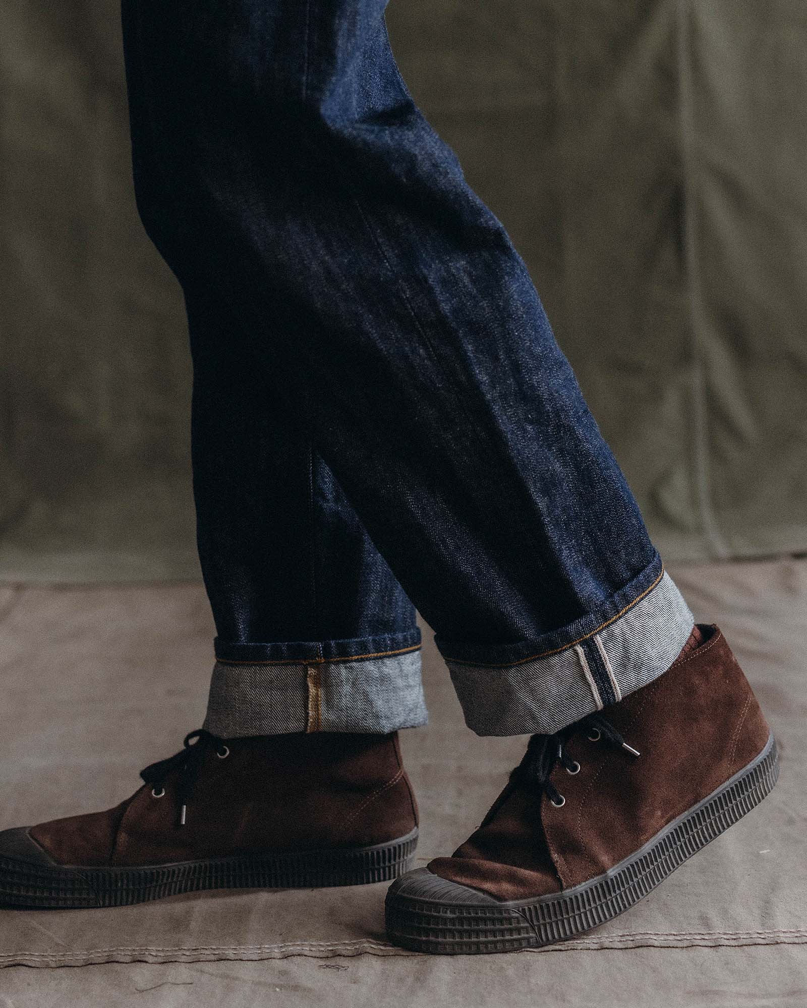 fit model showing off the cuffs on The Straight Jean in Rigid Organic Selvedge, Bottoms by Taylor Stitch