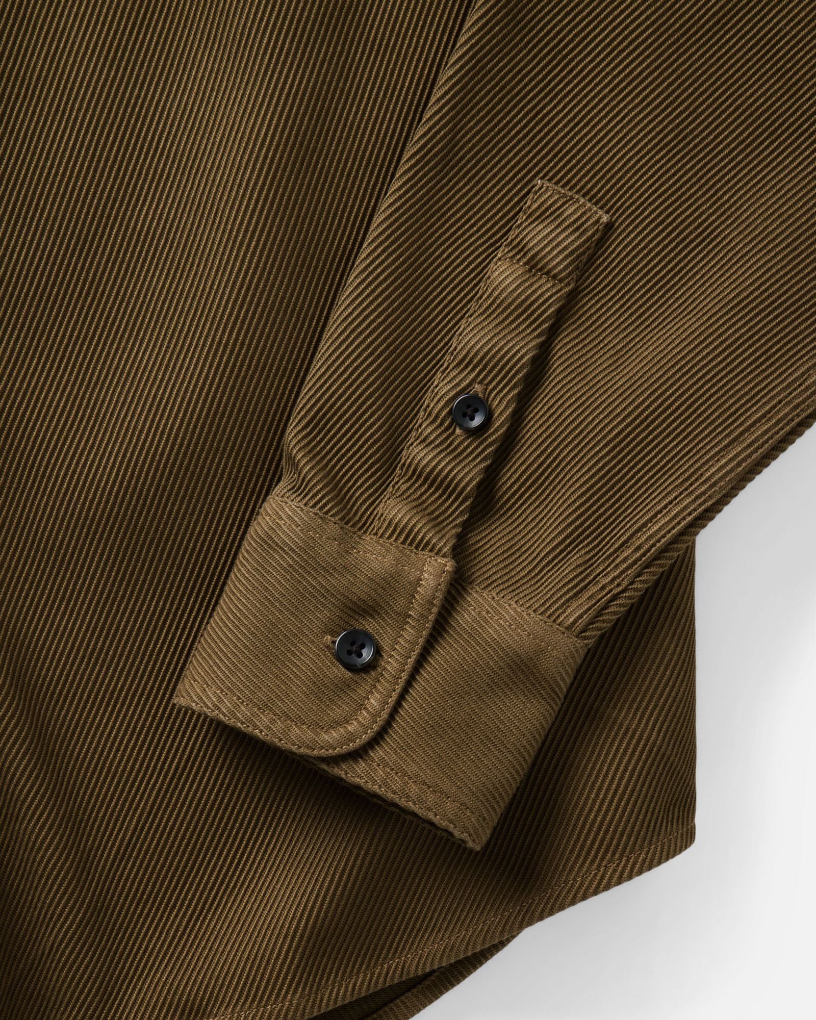 material shot of the sleeve on The Ledge Shirt in Bay Leaf Twill, Wovens by Taylor Stitch