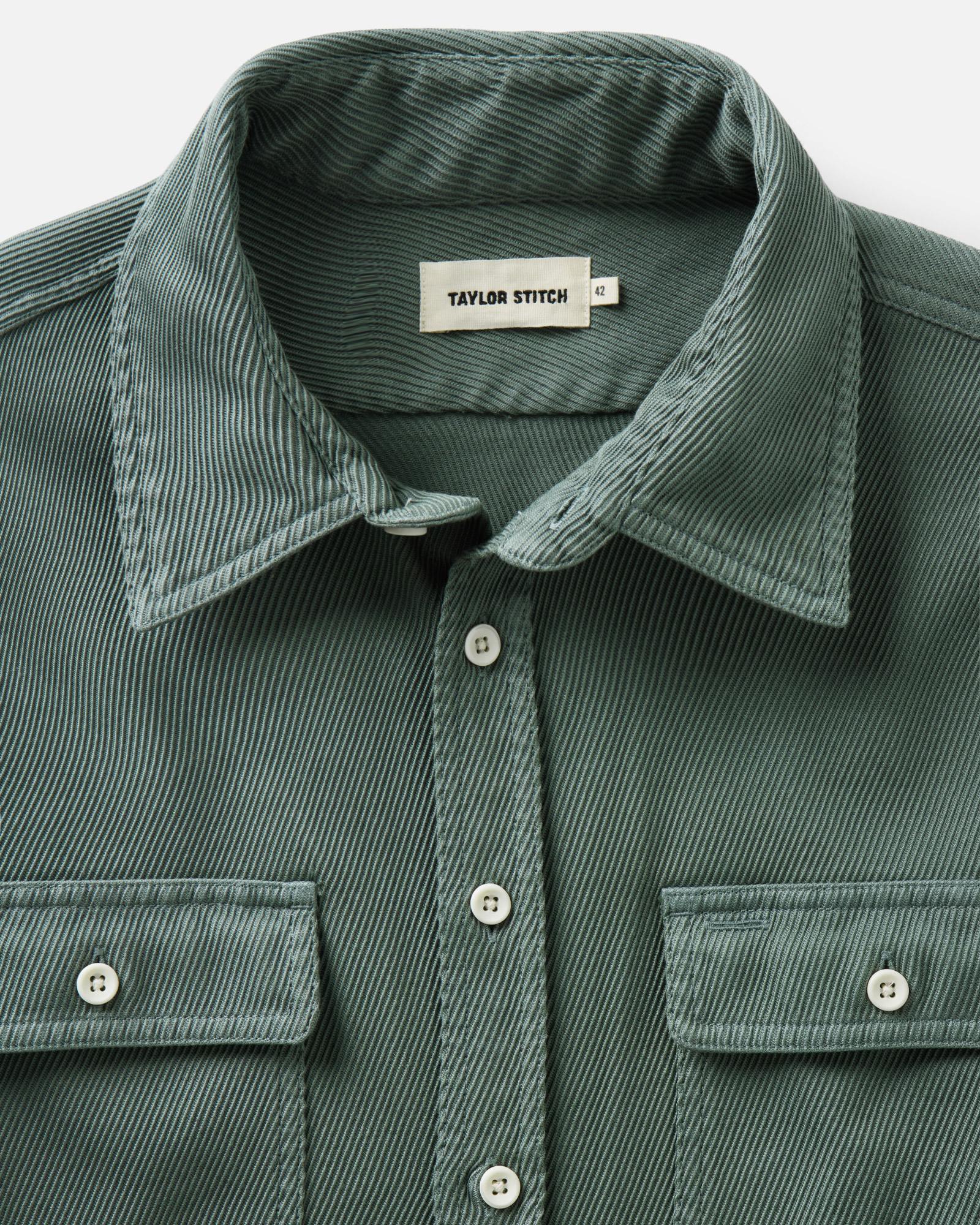 material shot of the collar on The Ledge Shirt in Deep Sea Twill, Wovens by Taylor Stitch