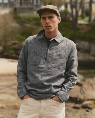 fit model posing in The Tiller Half Zip in Greyscale Hemp Jaspe