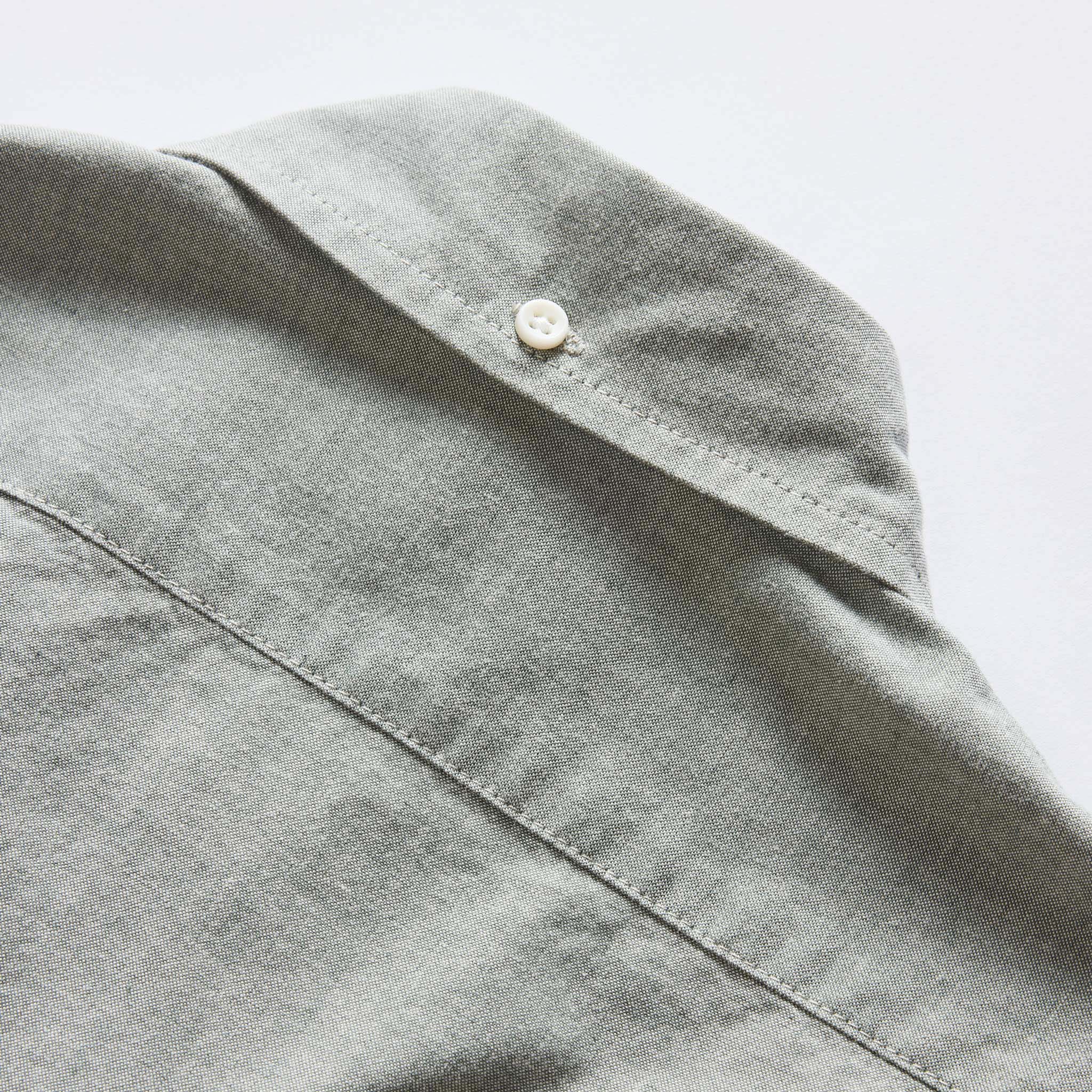 material shot of the back of the collar on The Jack in Deep Sea Chambray, Wovens by Taylor Stitch