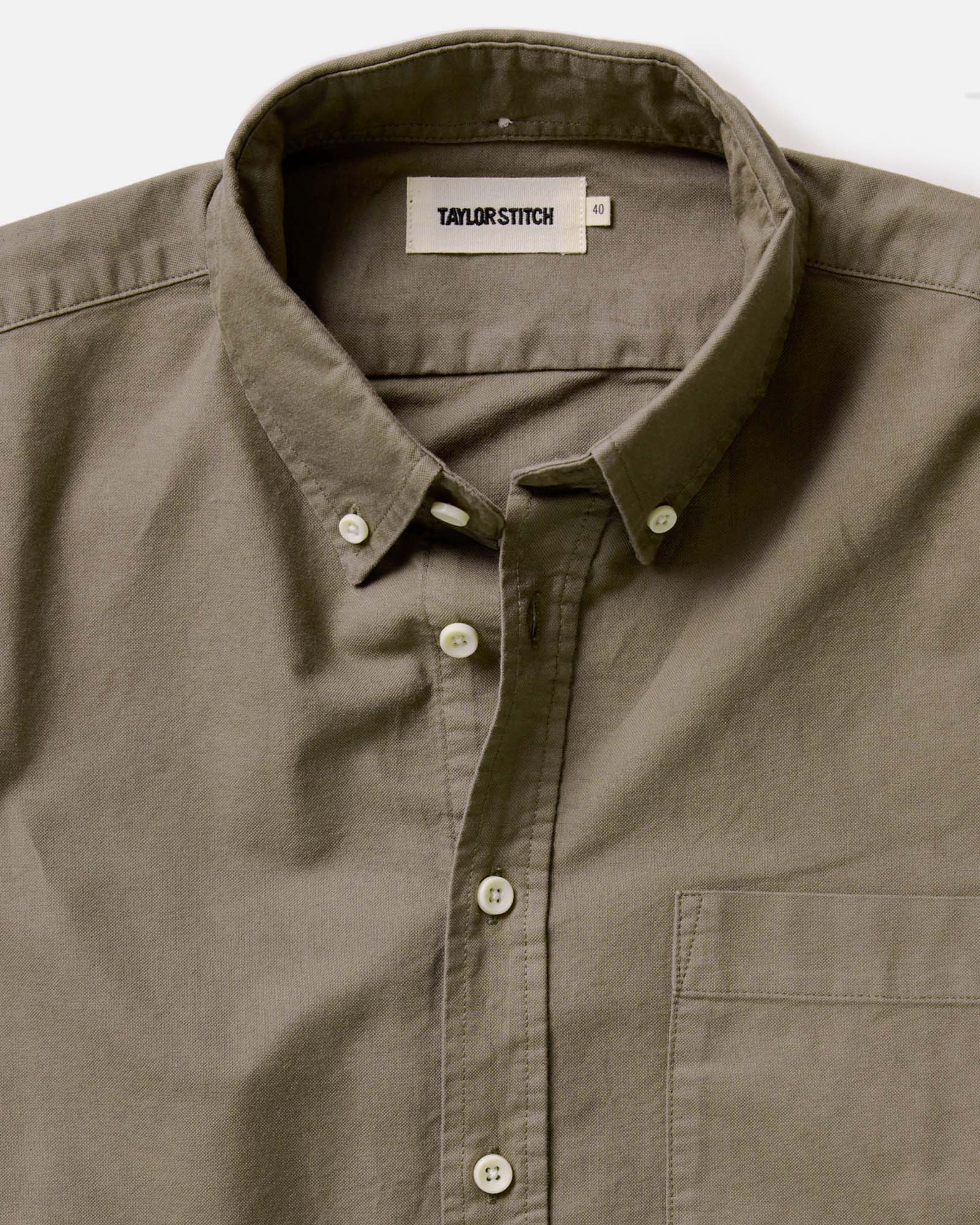 material shot of the collar on The Jack in Smoked Olive Oxford, Wovens by Taylor Stitch