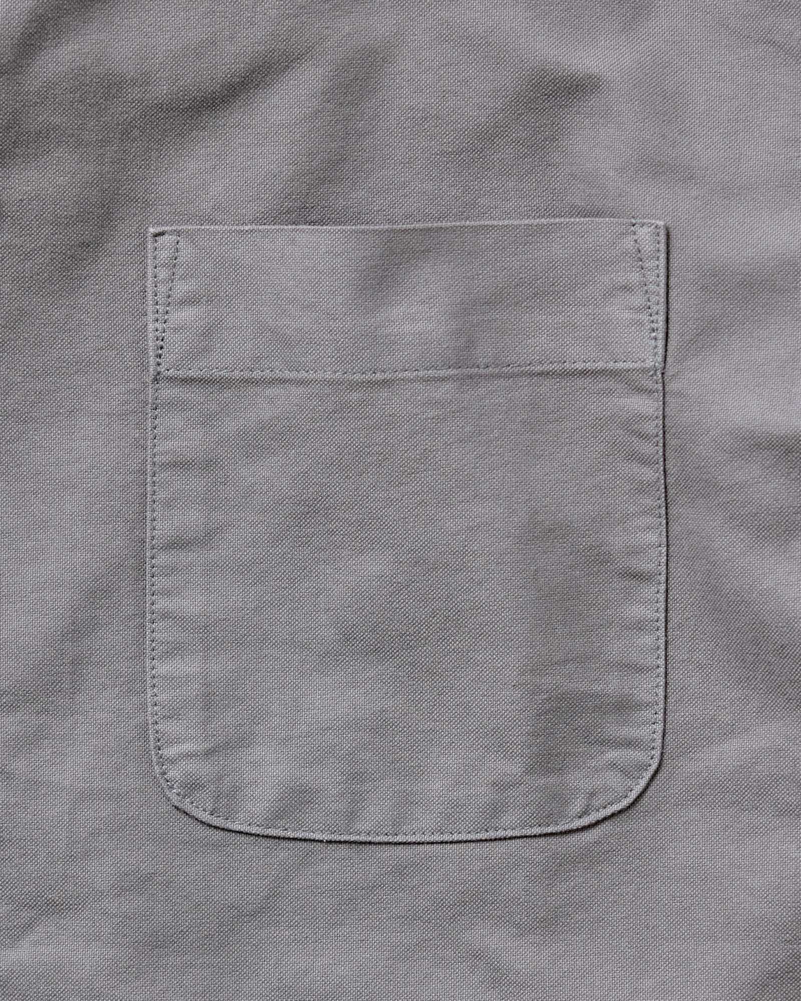 material shot of the collar on The Jack in Smoke Oxford, Wovens by Taylor Stitch