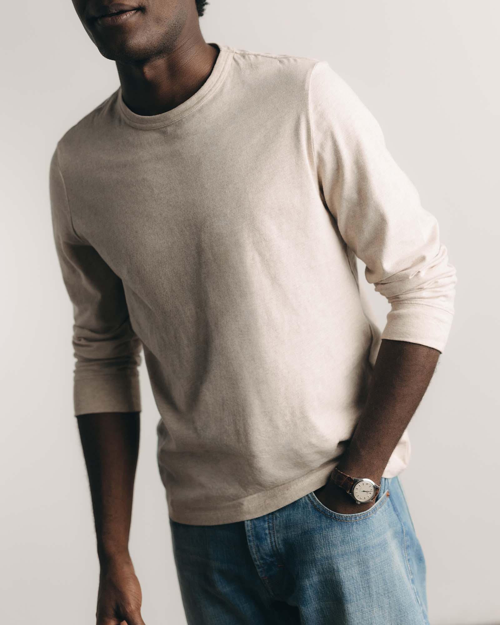 material shot of the collar on The Organic Cotton Long Sleeve Tee in Heather Oat, Knits by Taylor Stitch