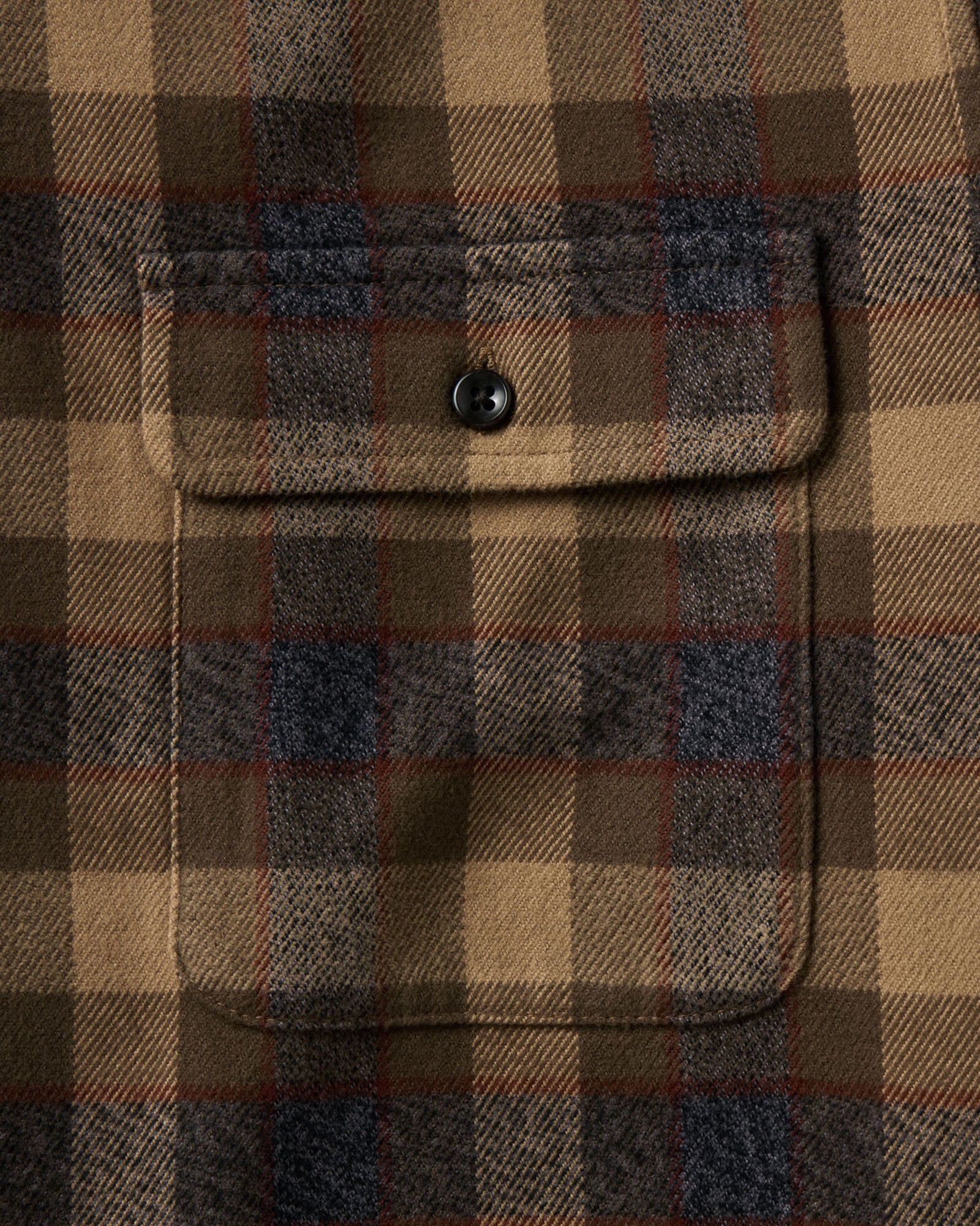 material shot of the pocket on The Yosemite Shirt in Buckeye Plaid, Wovens by Taylor Stitch