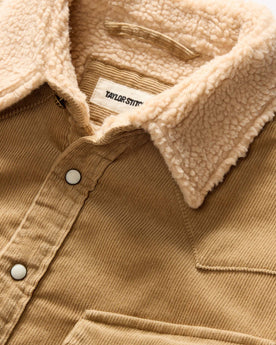 material shot of the collar on The Western Shirt Jacket in Dark Khaki Corduroy, Outerwear by Taylor Stitch
