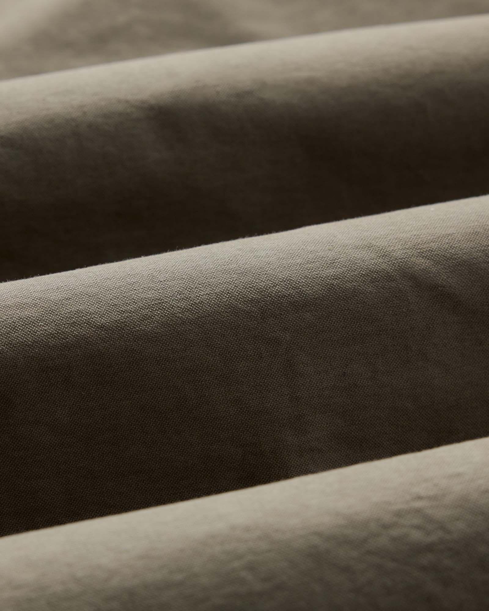material shot of the back collar on The Jack in Smoked Olive Oxford, Wovens by Taylor Stitch