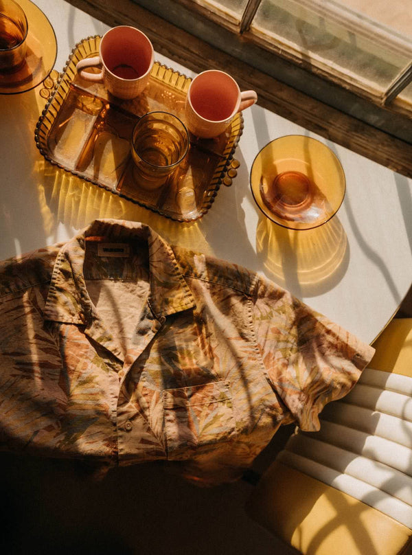 The Hawthorne Shirt in Tea Desert Palm