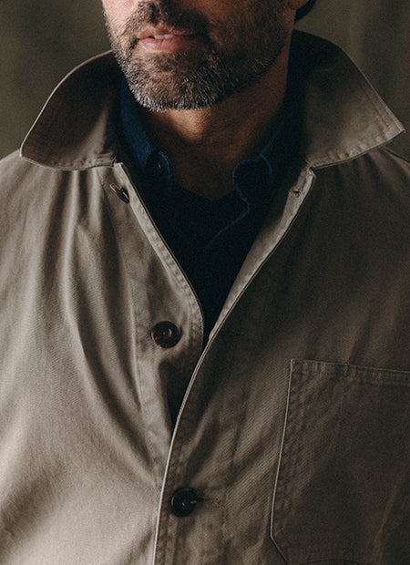 fit model showing off The Ojai Jacket in Smoked Olive Foundation Twill, by Taylor Stitch