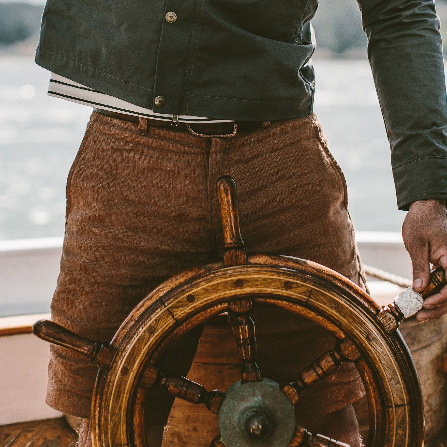 The Maritime Short in British Khaki Linen Herringbone: Alternate Image 3, Shorts by Taylor Stitch