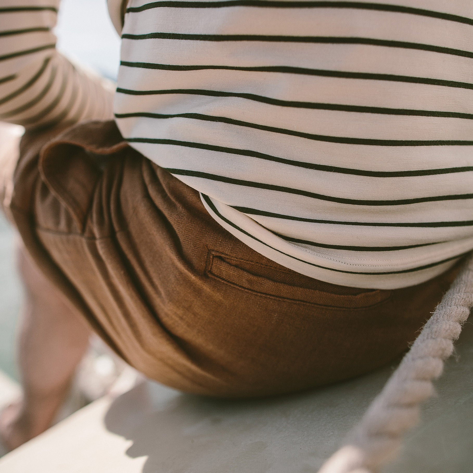 The Maritime Short in British Khaki Linen Herringbone: Alternate Image 4, Shorts by Taylor Stitch