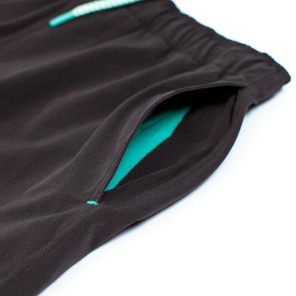 The Myles Everyday Short in Charcoal: Alternate Image 4, Bottoms by Taylor Stitch