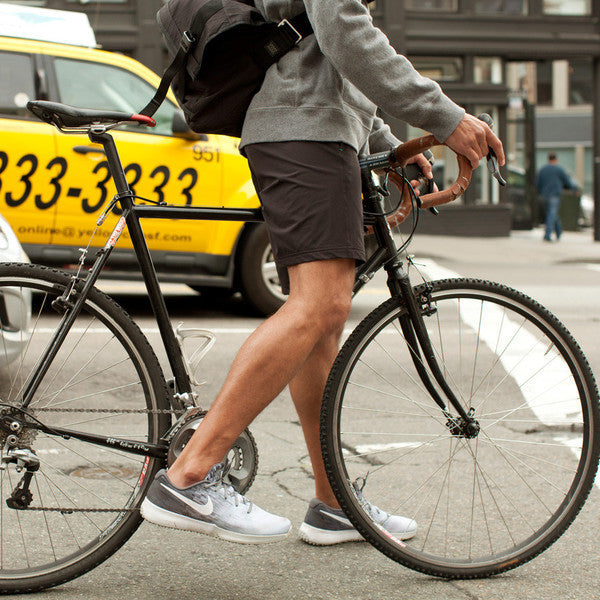 The Myles Everyday Short in Charcoal: Alternate Image 2, Bottoms by Taylor Stitch