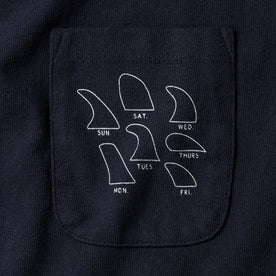 The Heavy Bag Tee in Daily Fins: Alternate Image 3