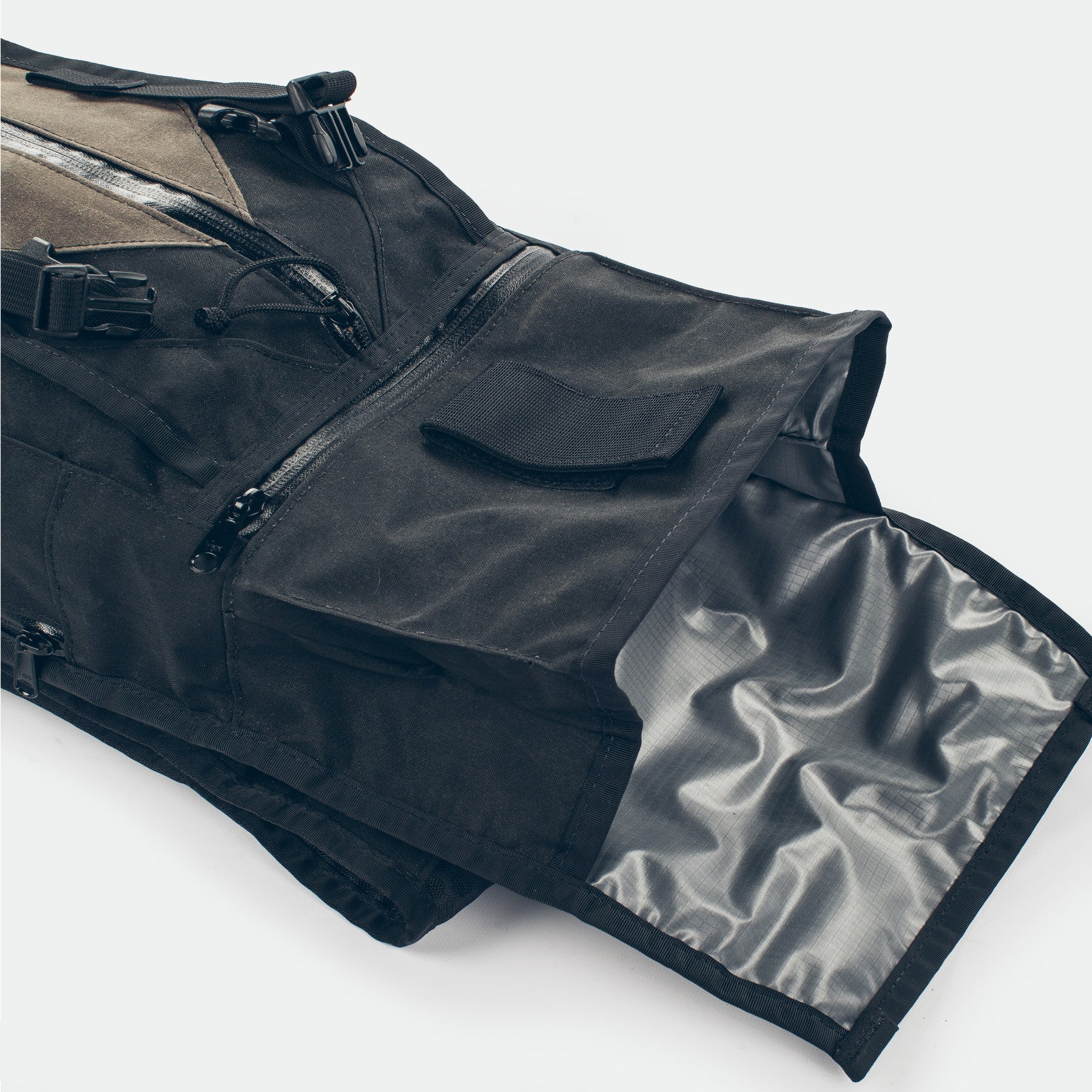 The Hydration Pack in Oak Waxed Canvas: Alternate Image 4, None by Taylor Stitch