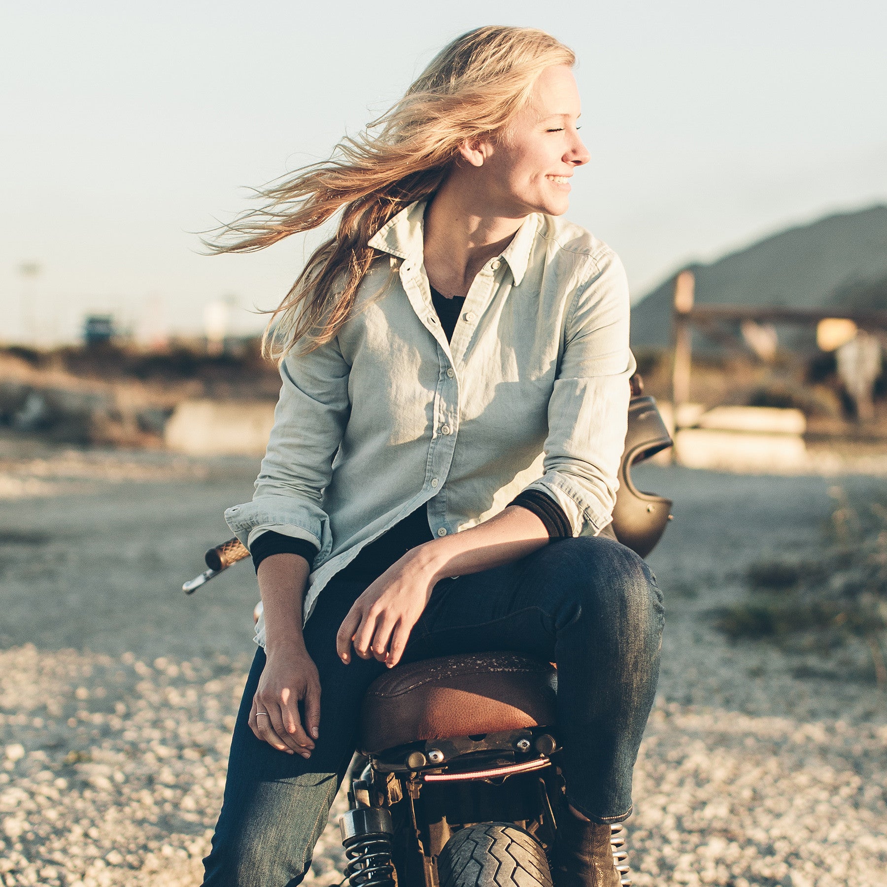 The Katherine in Washed Out Denim: Alternate Image 4, Wovens by Taylor Stitch