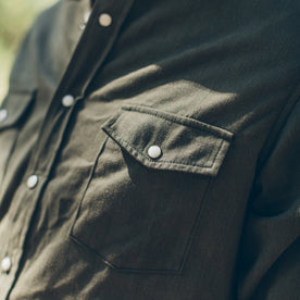 The Glacier Shirt in Olive Twill: Alternate Image 5