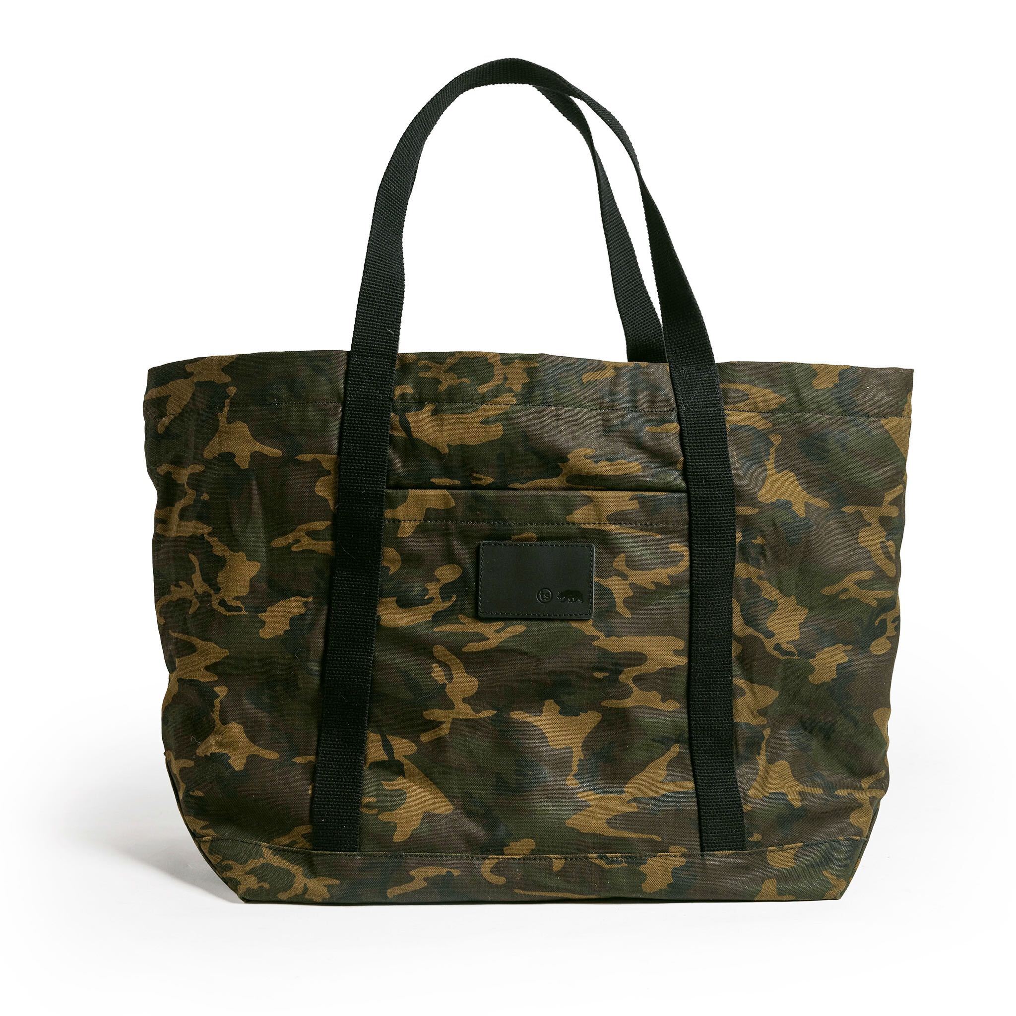 flatlay of The Market Tote in Camo Boss Duck, from the front, Accessories by Taylor Stitch