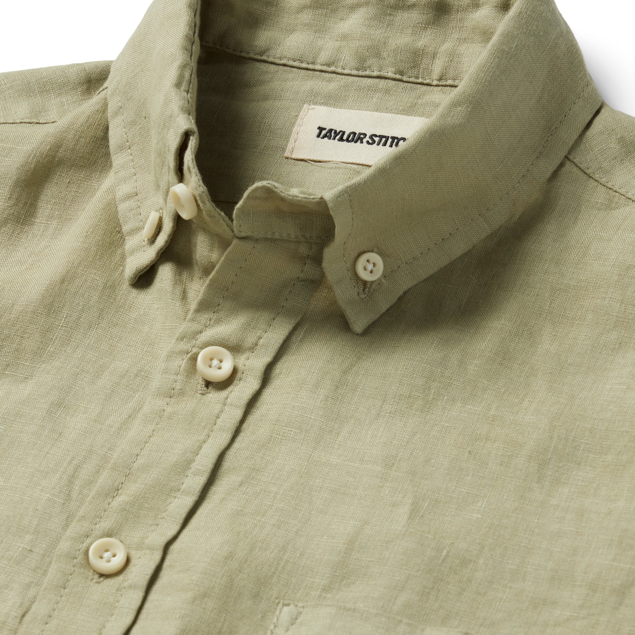 material shot of the collar on The Jack in Sage Linen, Wovens by Taylor Stitch