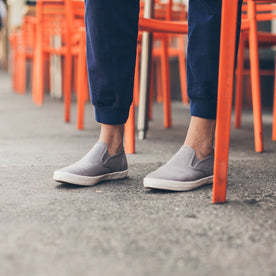 The Weekend Pant in Navy: Alternate Image 3