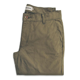 The Travel Chino in Olive: Featured Image